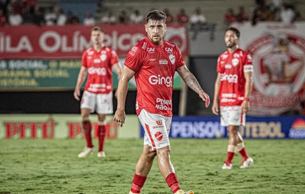 Vila Nova vence o Paysandu com gol de João Vieira