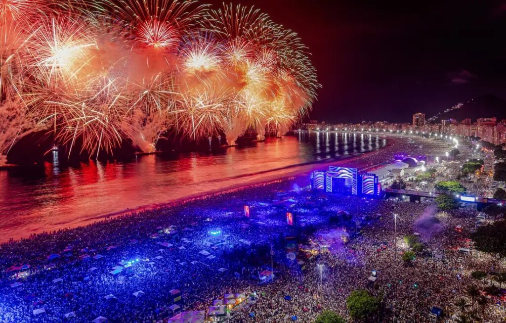 Copacabana promete drones e queima de fogos mais longa na virada