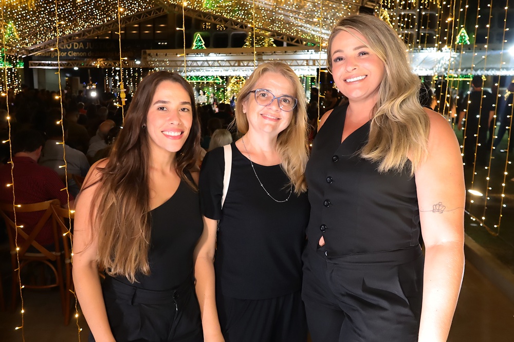 Cantata de Natal do TJGO leva encanto ao público com apresentações musicais