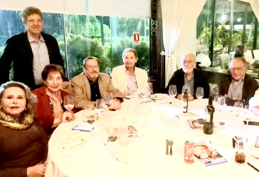 Brasília sedia criação da Academia Brasileira de Escritores Autônomos