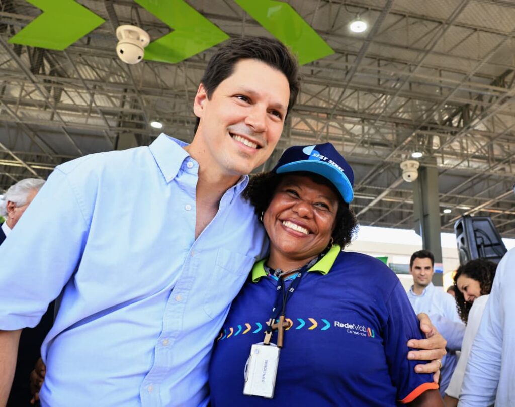 “Elevamos o padrão do transporte coletivo”, diz Daniel Vilela na inauguração do Terminal do Dergo em Goiânia