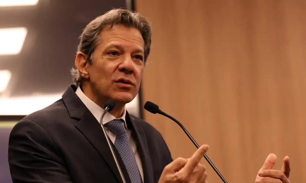 Economia do País jamais poderia ser um problema para a reeleição de Lula, diz Haddad