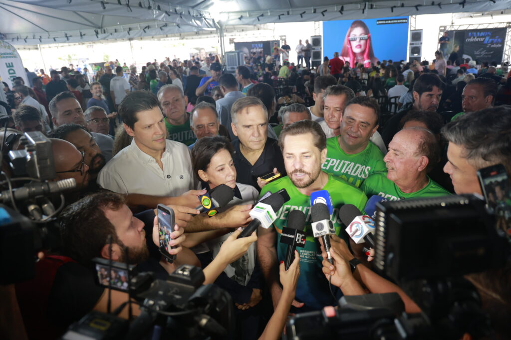 Depois de 31ª edições, programa Deputados Aqui encerra 2025 com homenagens a Iris Rezende
