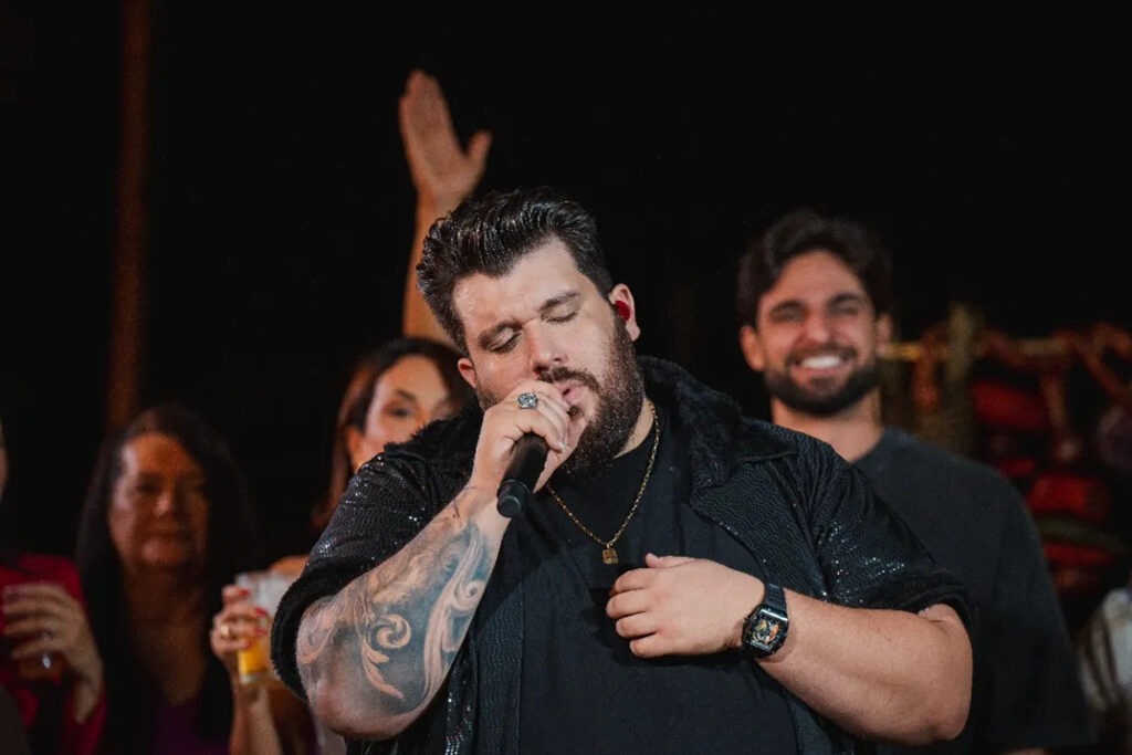 Cantor Panda comanda evento com feijoada e boa música em Goiânia
