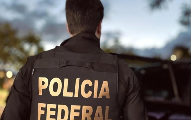 PF cumpre 10 mandados de prisão domiciliar em operação contra condenados por trama golpista