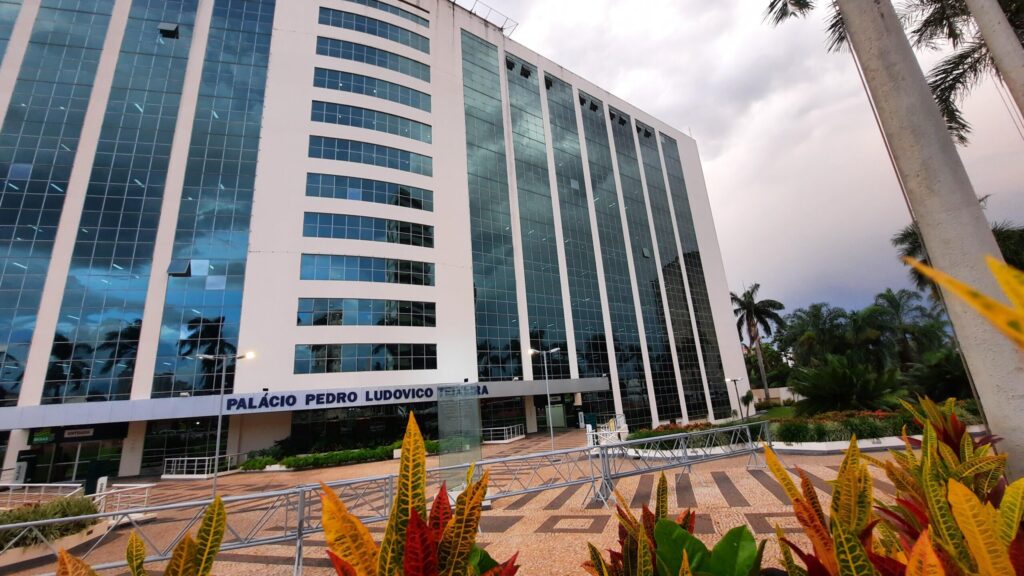 Feriado de Ano Novo altera o funcionamento das repartições públicas em Goiás 