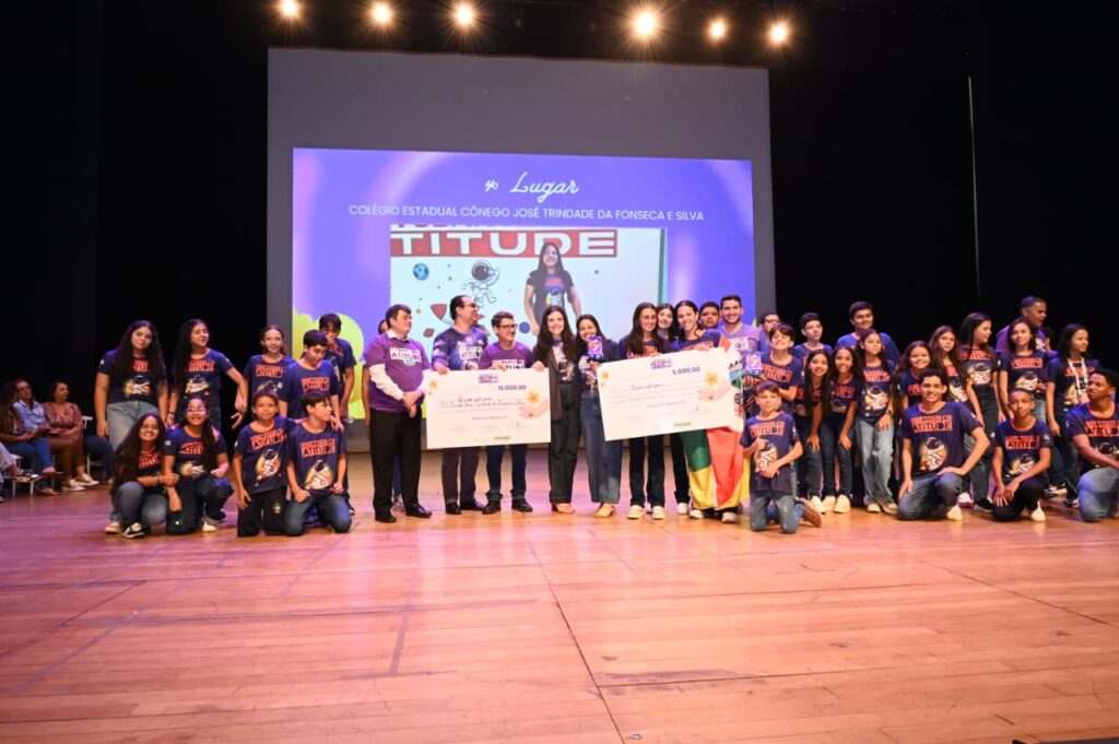 Iniciativa premia escolas, professores e alunos da rede pública de Goiás