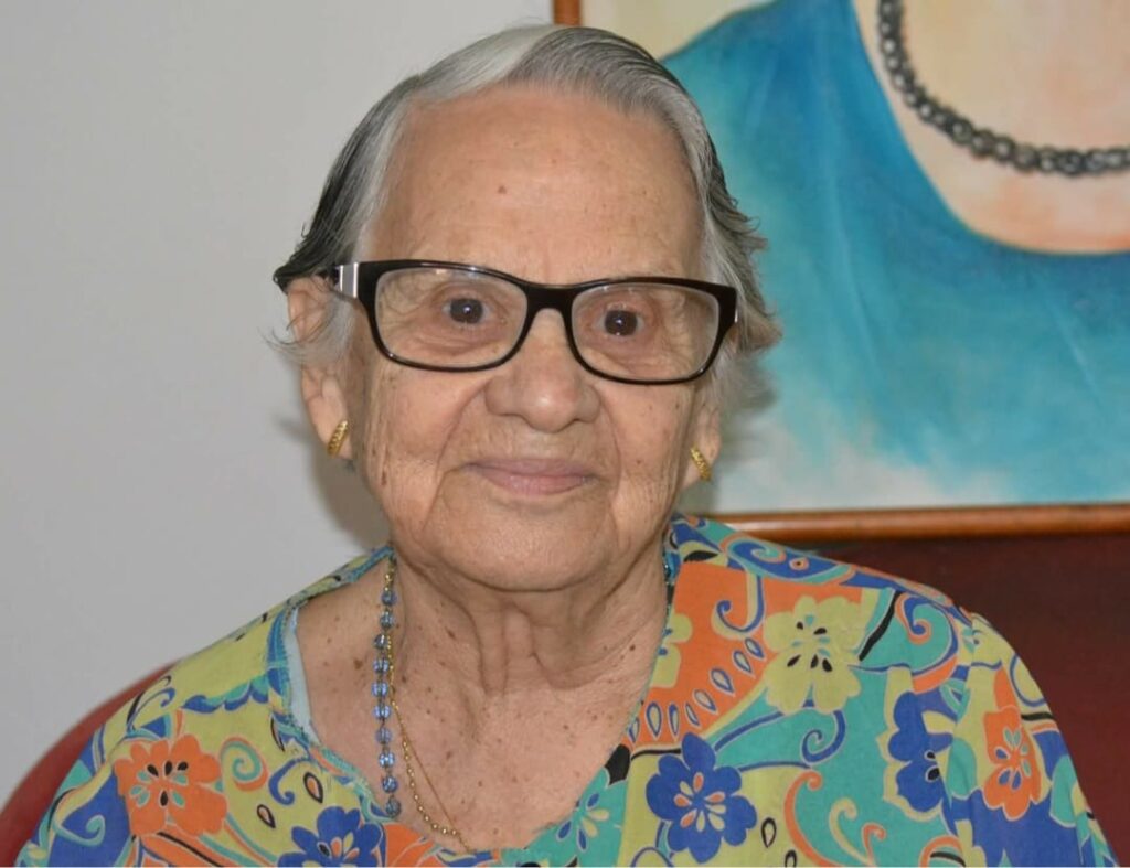 Coletânea reúne poemas e celebra vida literária de Adibi Mustafé Martins