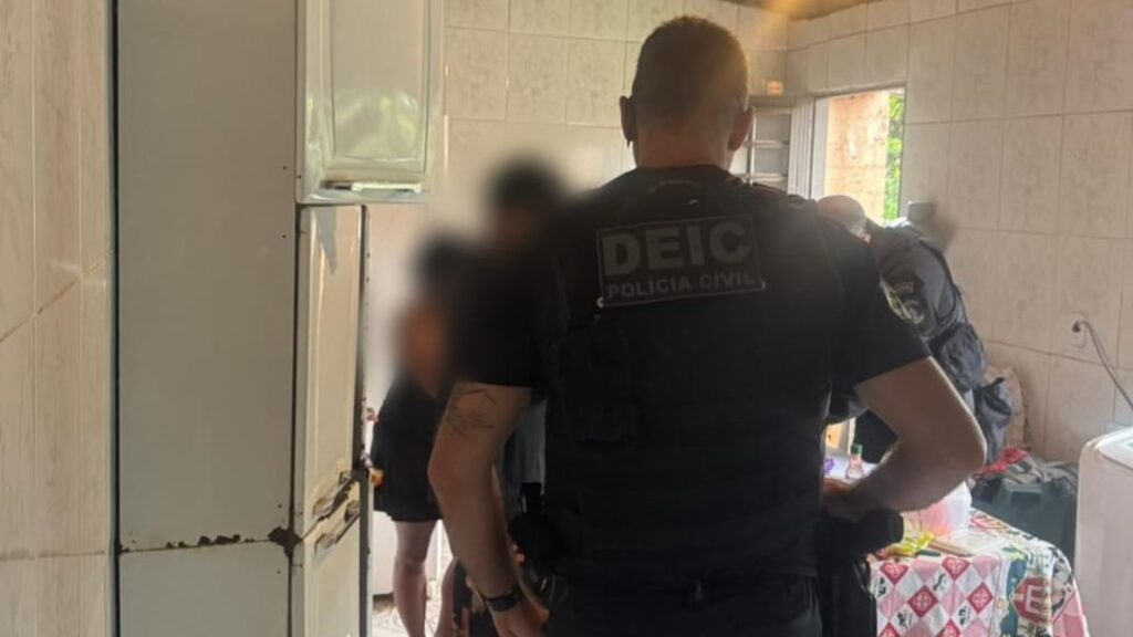 Operação policial em Águas Lindas de Goiás investiga fraude contra instituição financeira