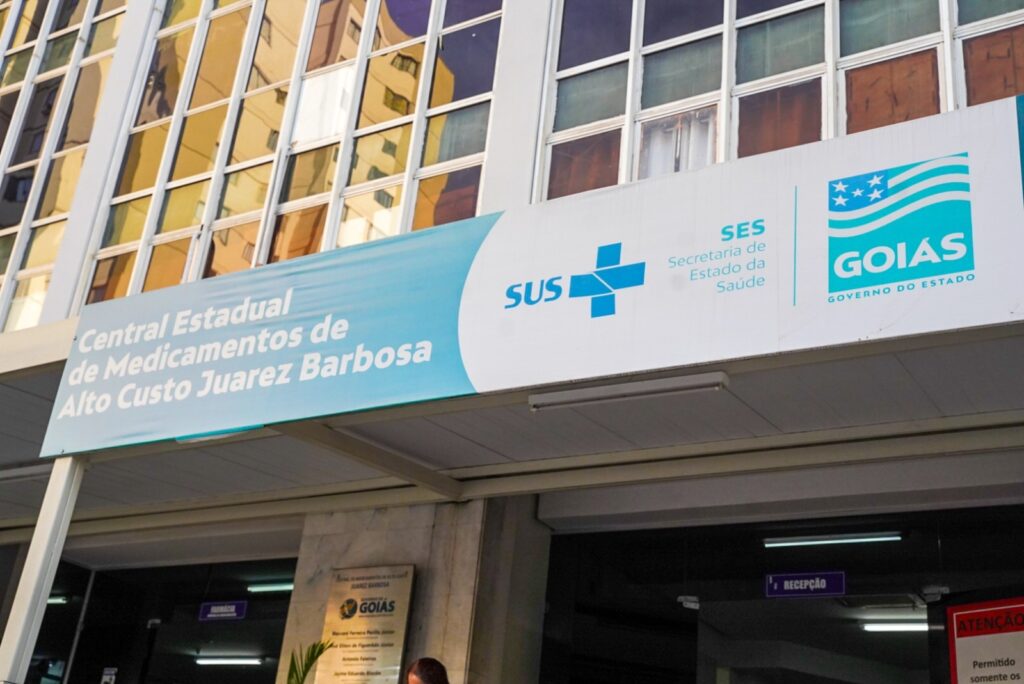 Governo de Goiás investe em tecnologia para agilizar acesso a medicamentos de alto custo