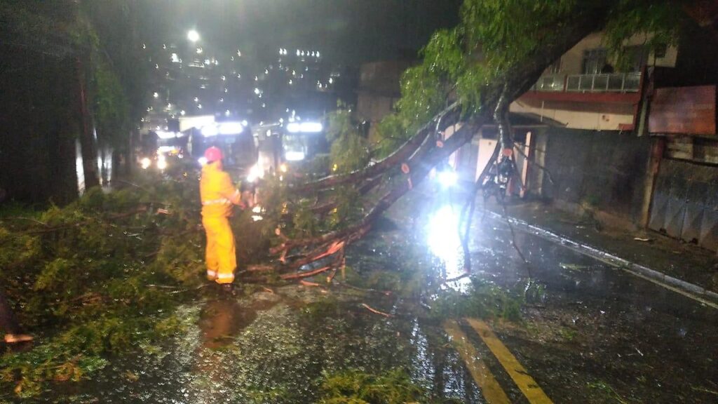 Vendaval em área atendida pela Enel-SP foi o mais prolongado em 19 anos, segundo Inmet