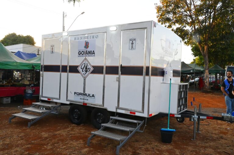 Goiânia moderniza feiras e instala 62 banheiros móveis para atender população