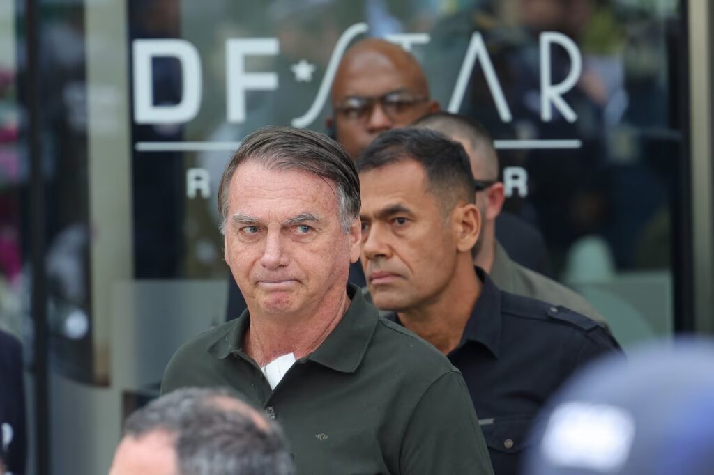 Bolsonaro é submetido a novo procedimento médico nesta segunda-feira (29/12)