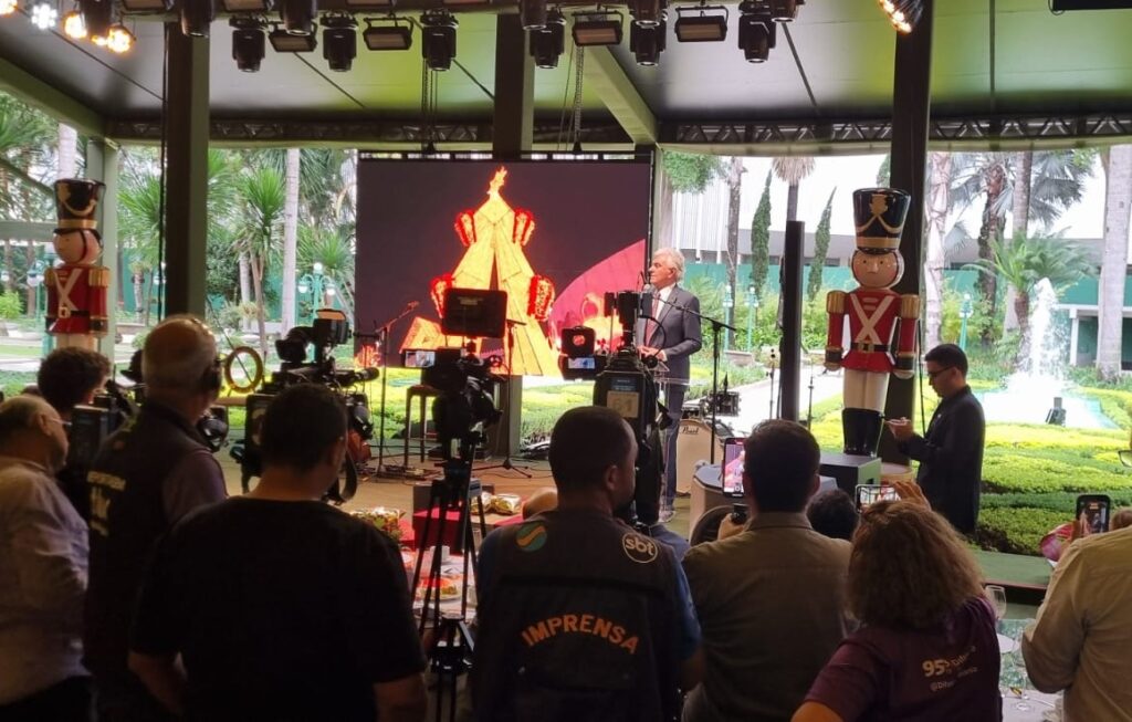 Caiado destaca resultados da gestão durante confraternização com a imprensa