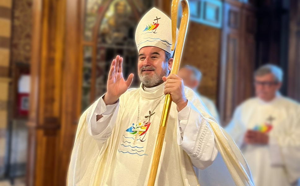 Quem é o bispo nomeado para conversar com a comunidade LGBTQIA+ no Brasil