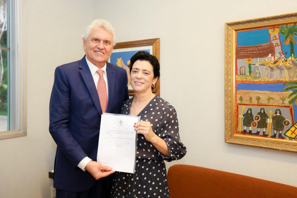 Caiado nomeia Laura Bueno para vaga de desembargadora no TJGO