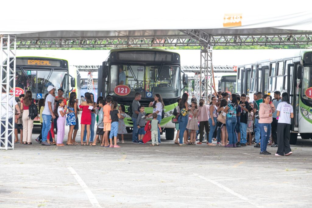 Goiás Social e OVG oferecem rotas gratuitas de ônibus para o Natal do Bem