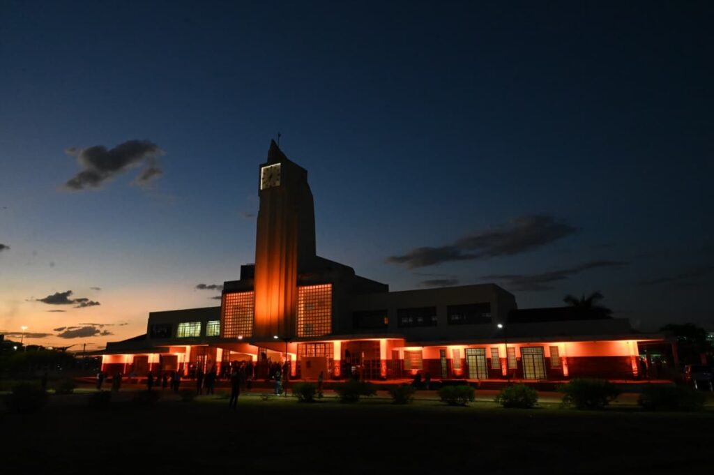 Pedal das Luzes celebra Natal e 100 anos do Art Déco com passeio ciclístico em Goiânia