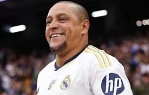 Roberto Carlos, ex-lateral da seleção, passa por cirurgia no coração