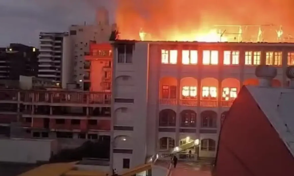 Colégio tradicional centenário de Santa Maria é atingido por incêndio no RS