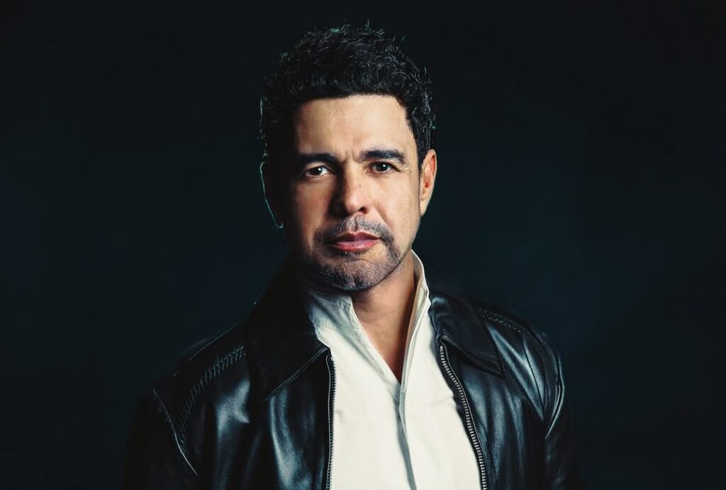 Zezé di Camargo pede ao SBT que cancele seu especial de natal após ida de lula à emissora