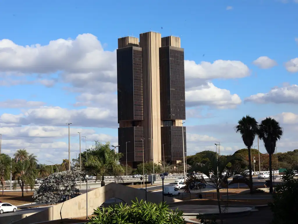 Banco Central questiona decisão monocrática no caso Master e pede decisão colegiada do TCU