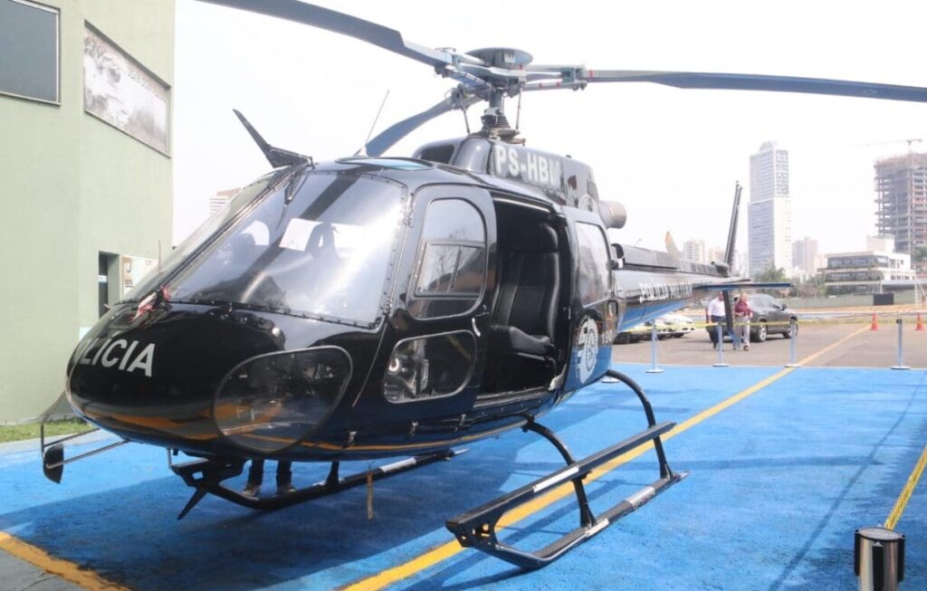 Caiado entrega novos helicópteros às forças de segurança de Goiás em Goiânia