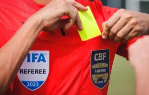 CBF anuncia programa de profissionalização de árbitros de futebol