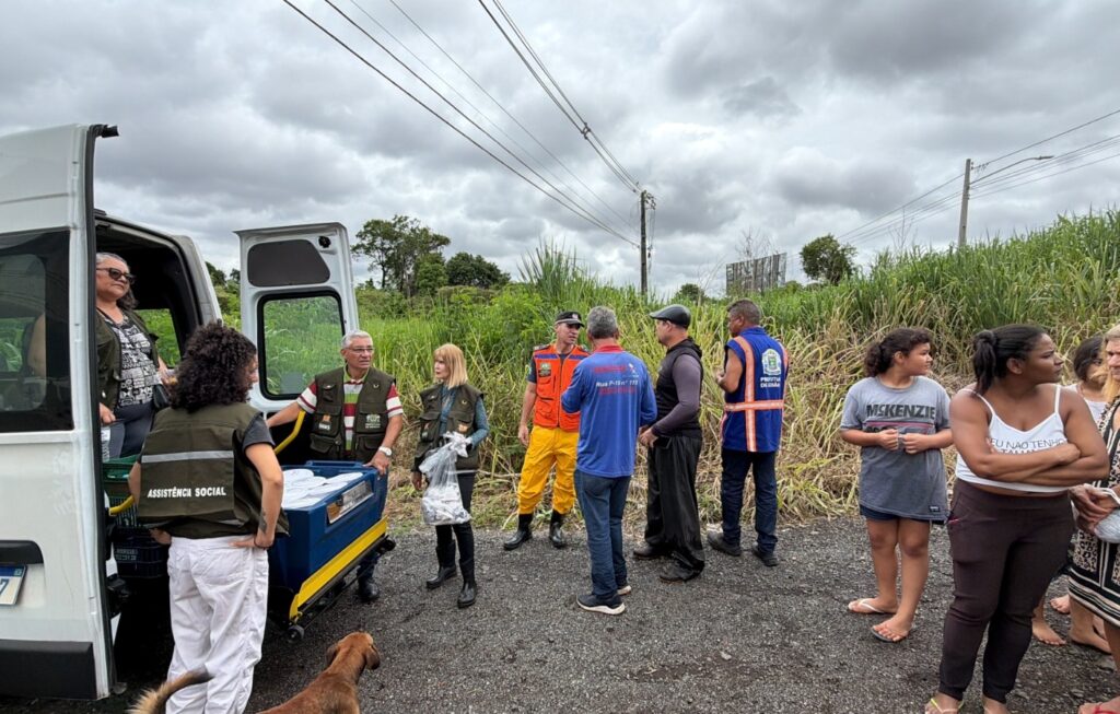 Prefeitura de Goiânia presta assistência a famílias afetadas pelo transbordamento do Córrego Anicuns