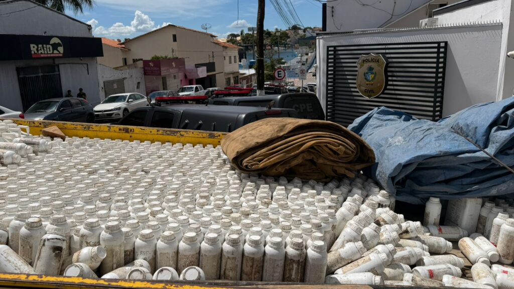 Agrodefesa apreende mais de 1,4 mil embalagens de agrotóxicos em Catalão