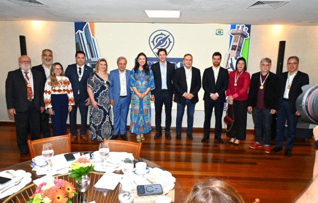 Mabel recebe homenagem pela valorização do Art Déco em Goiânia