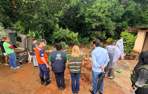 Prefeitura de Goiânia presta assistência às famílias vítimas de desabamentos no Jardim Curitiba IV