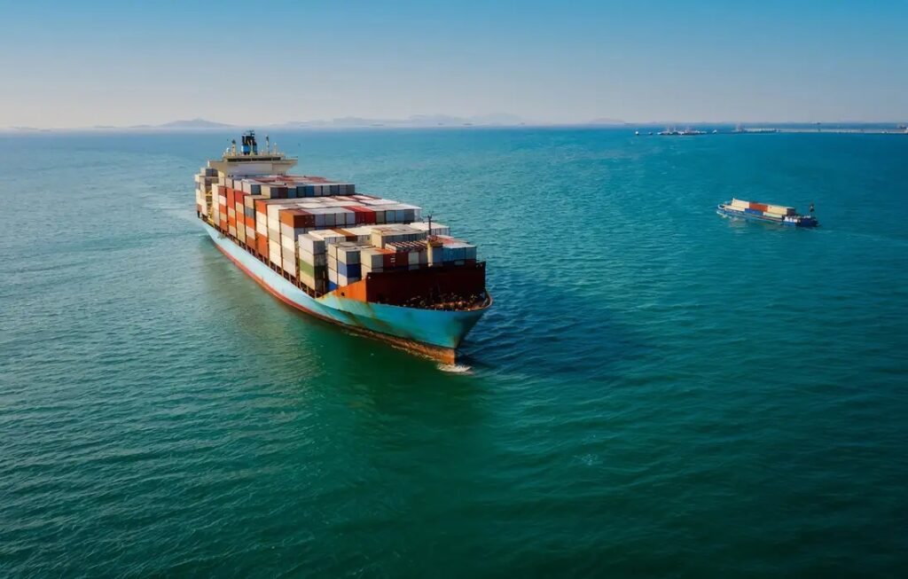 Com tarifaço de Trump, exportações para EUA caem 6,6% em 2025