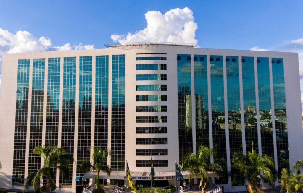 Governo de Goiás abre edital para solução para fiscalização de contratos de TI