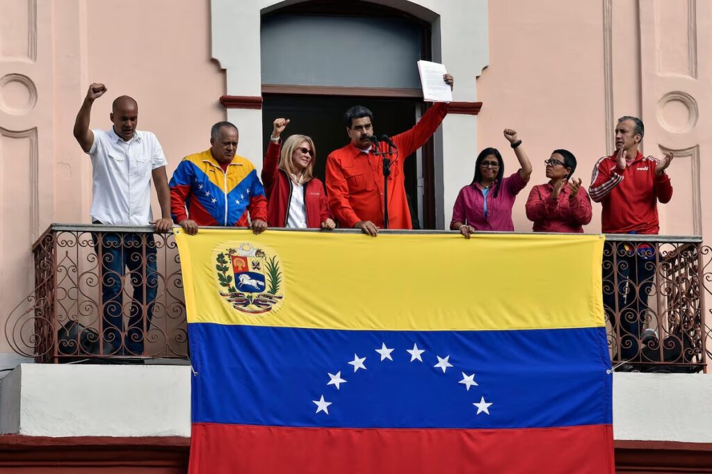 Fonte da CIA dentro do governo venezuelano ajudou a rastrear Maduro