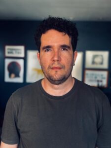 Escritor goiano Adérito Schneider lança obra literária experimental em portuñol