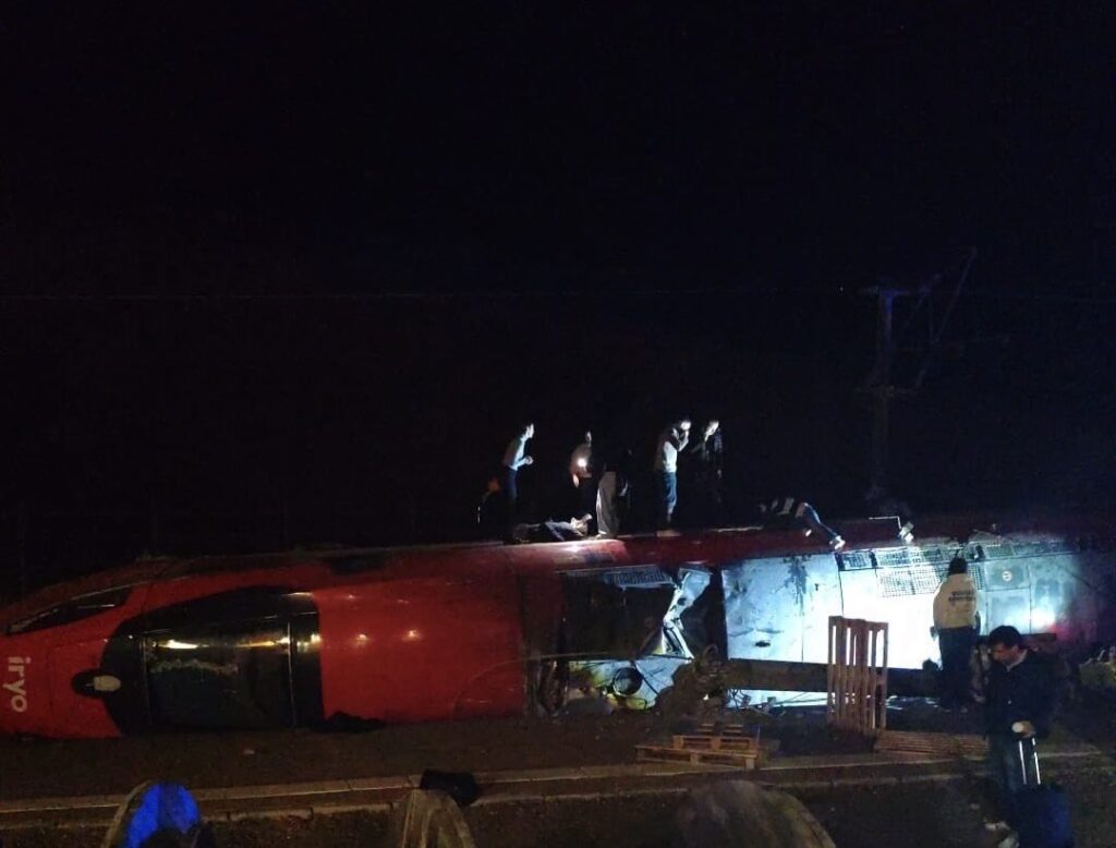 Número de mortos em colisão de trens na Espanha sobe para 39 pessoas e há 123 feridos