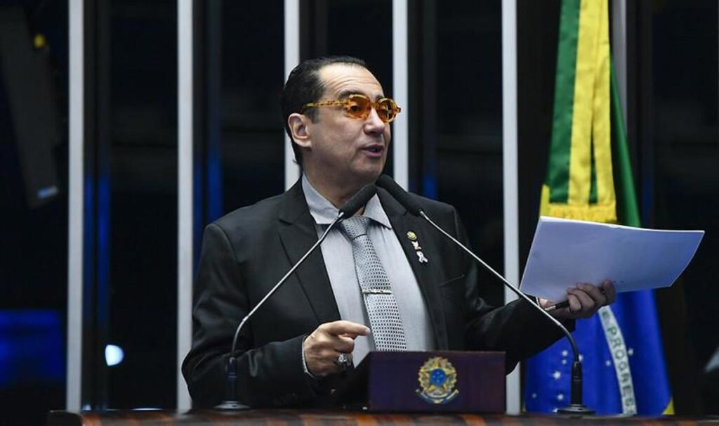 Kajuru anuncia afastamento da política após diagnóstico de Parkinson