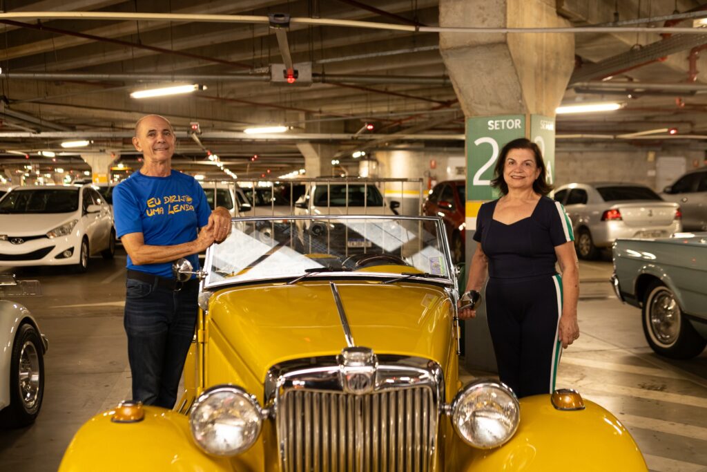Exposição em Goiânia atrai amantes de carros antigos; veja fotos