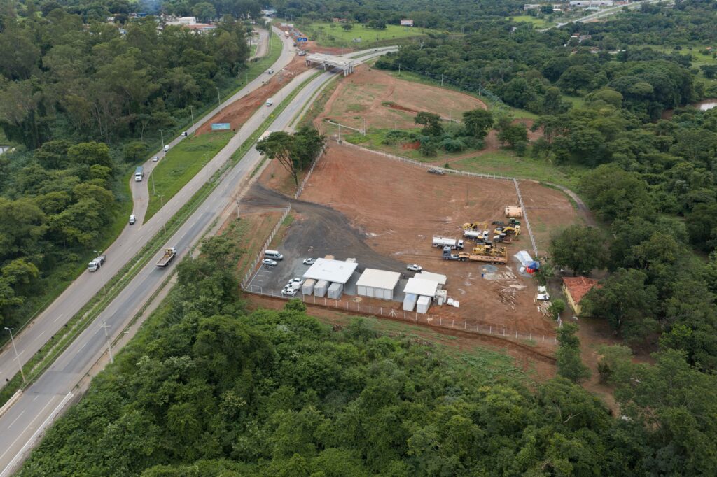 Governo de Goiás retoma obras de viaduto na GO-020 para melhorar ligação entre Goiânia e Senador Canedo