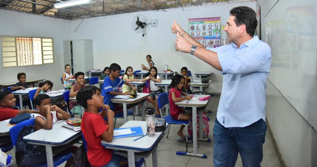 Leandro Vilela autoriza novo concurso público para a educação em Aparecida de Goiânia