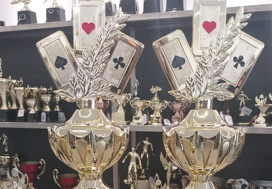 Evento em Goiânia reúne torneio de truco e atrações musicais