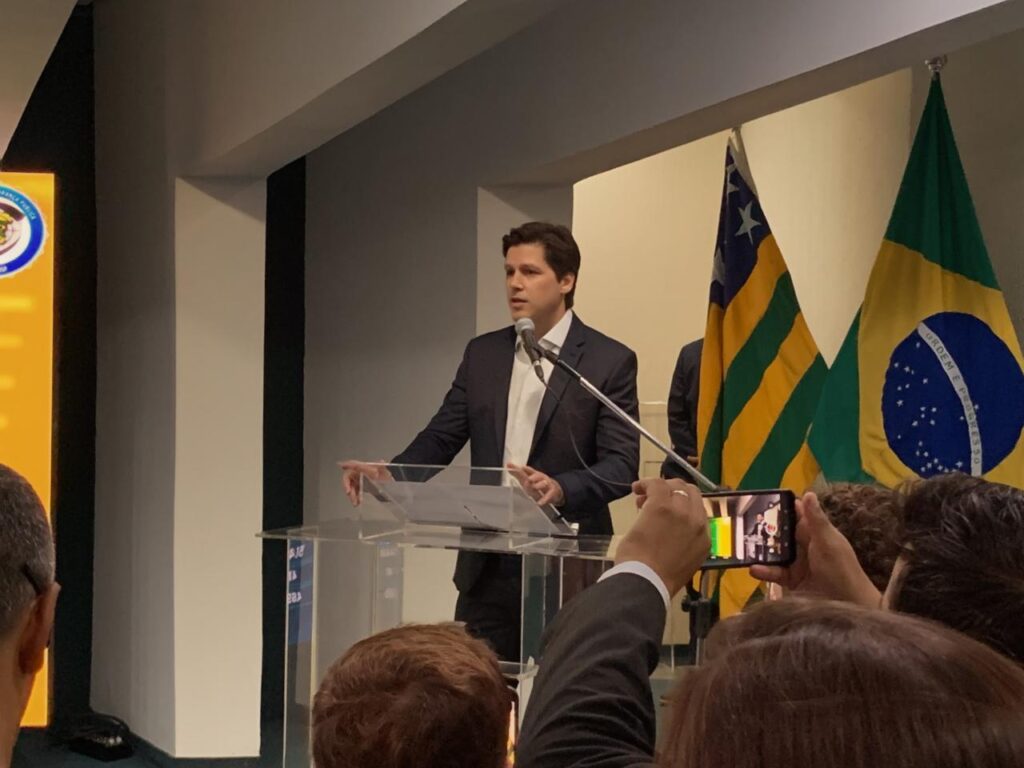 Daniel Vilela sinaliza reajustes salariais e reestruturação de carreiras para forças de segurança de Goiás
