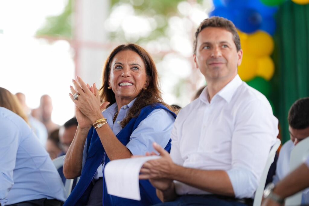 Em parceria com o governo de Goiás, Leandro Vilela inaugura colégio José Bonifácio da Silva