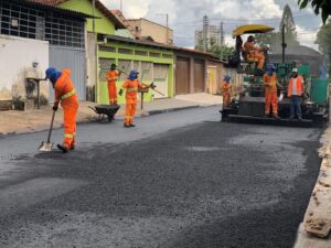Obras de revitalização de asfalto chegam a ruas e avenidas do Setor Pedro Ludovico em Goiânia
