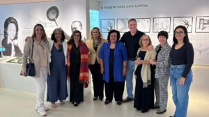 Integrantes da AFLAG visitam exposição sobre Brasília no IHGG