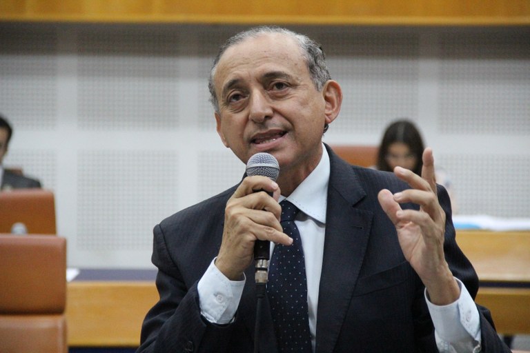 Vereador Anselmo Pereira mantém tradição de Santos Reis e reúne fiéis em celebração em Goiânia