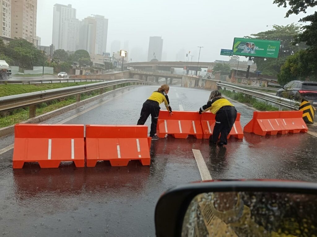 Defesa Civil alerta para fortes chuvas neste final de semana em Goiânia