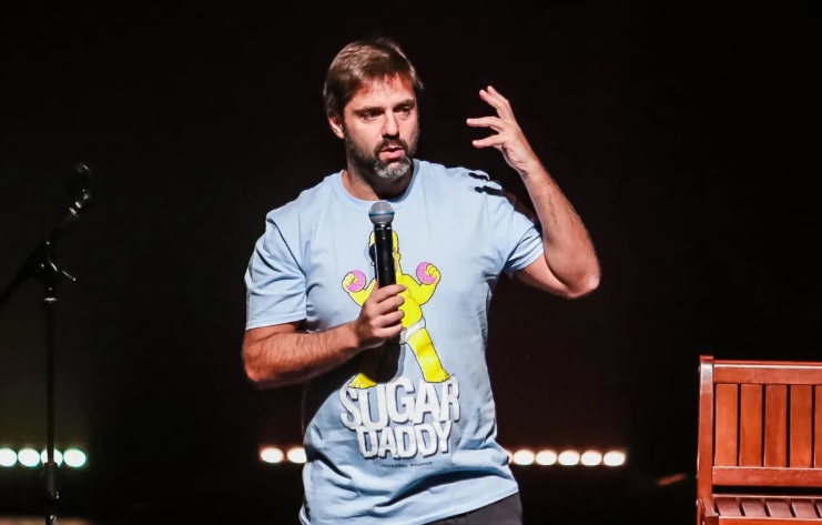 Fábio Rabin apresenta novo show de stand-up comedy em Anápolis e Goiânia