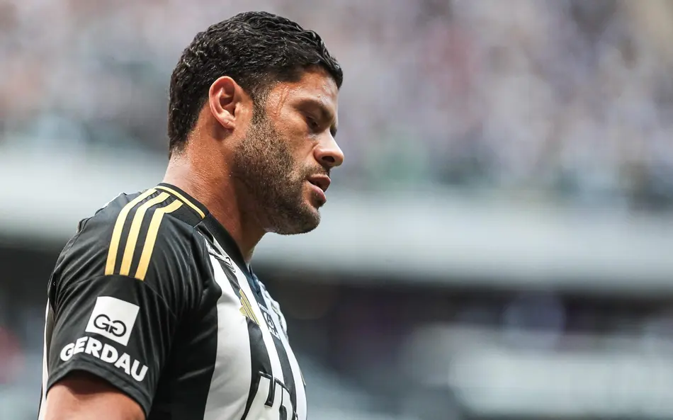 Hulk critica diretoria do Atlético-MG: ‘Não me coloquei no mercado e não sei o que querem’